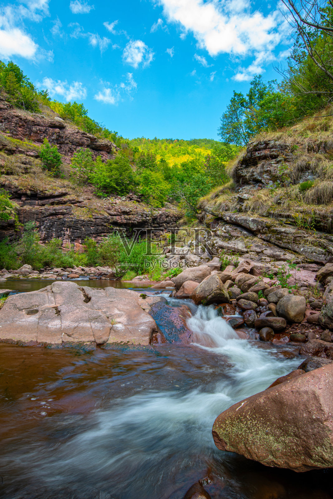 托波多尔斯卡河峡谷照片摄影图片
