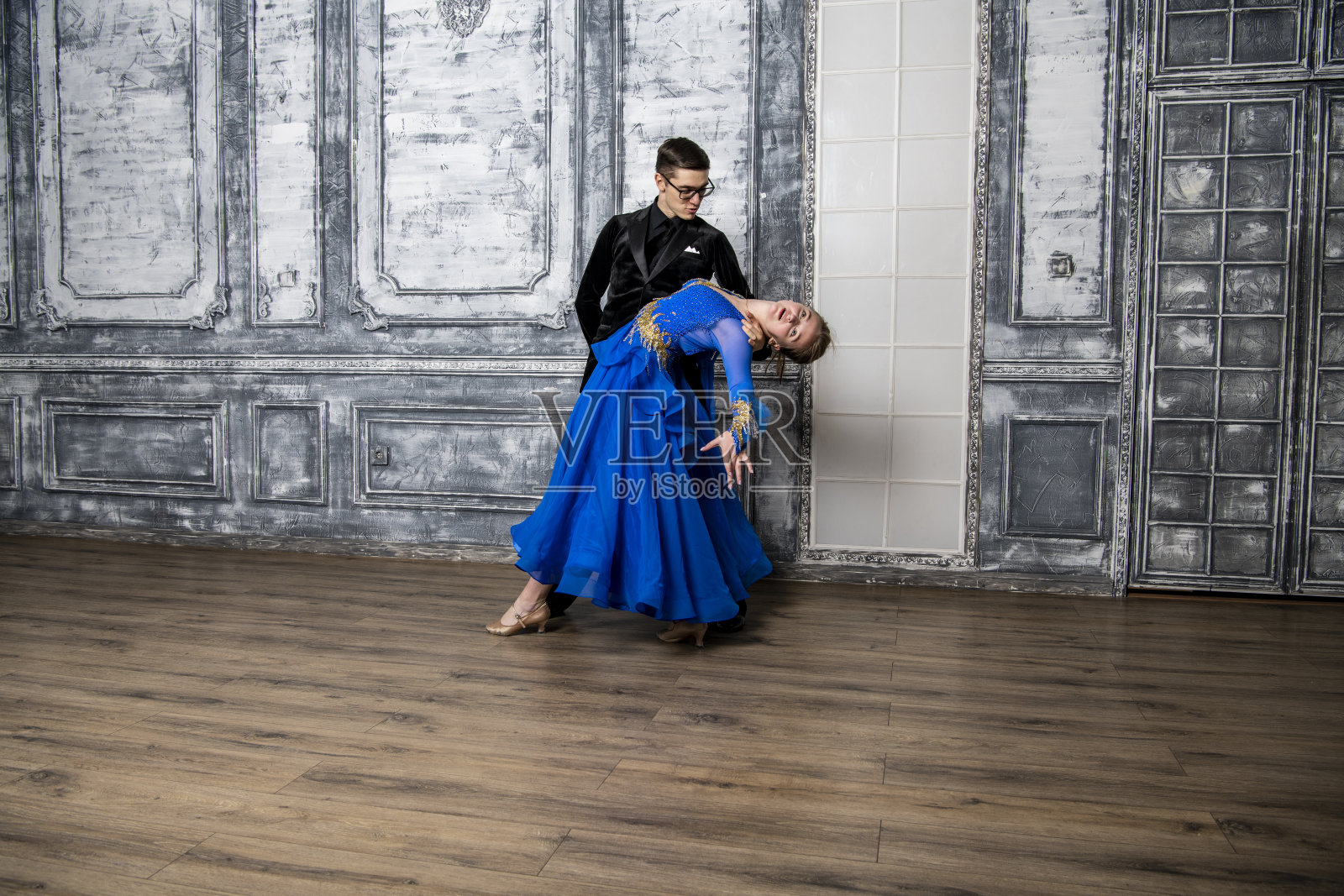 舞厅跳舞照片摄影图片