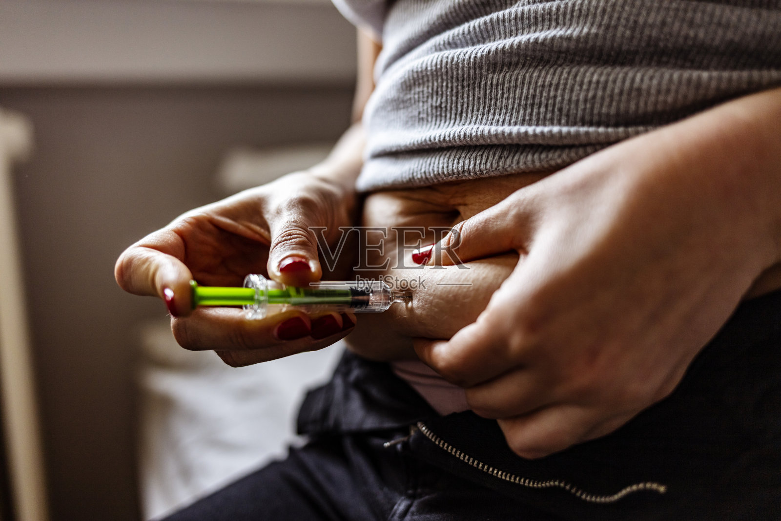 胰岛素帮助你的身体将血糖转化为能量照片摄影图片