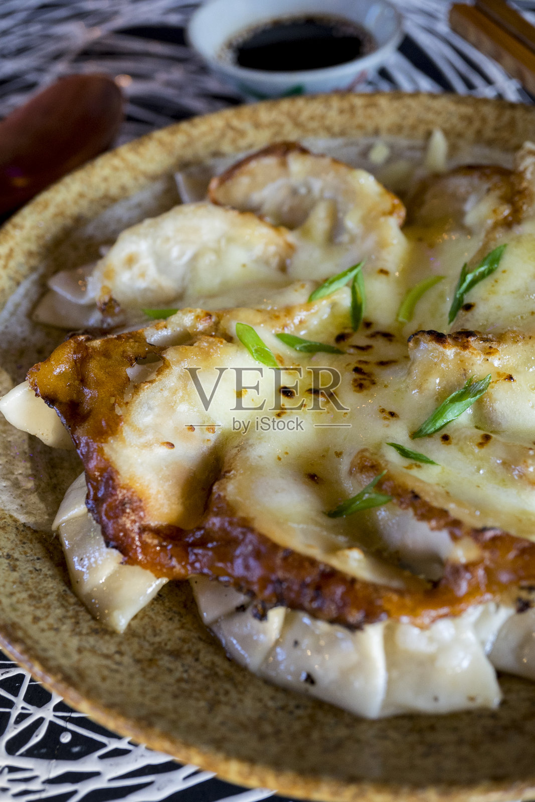 日式煎饺或饺子小吃照片摄影图片