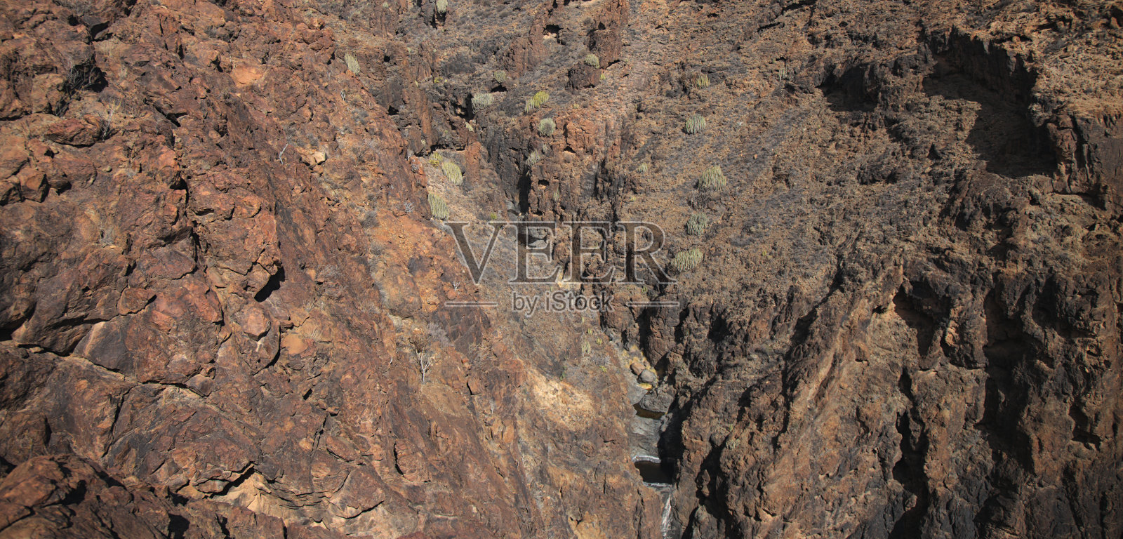 大加那利岛：巴兰科德尔托罗和巴兰科德尔阿吉拉峡谷间的徒步路线风光照片摄影图片