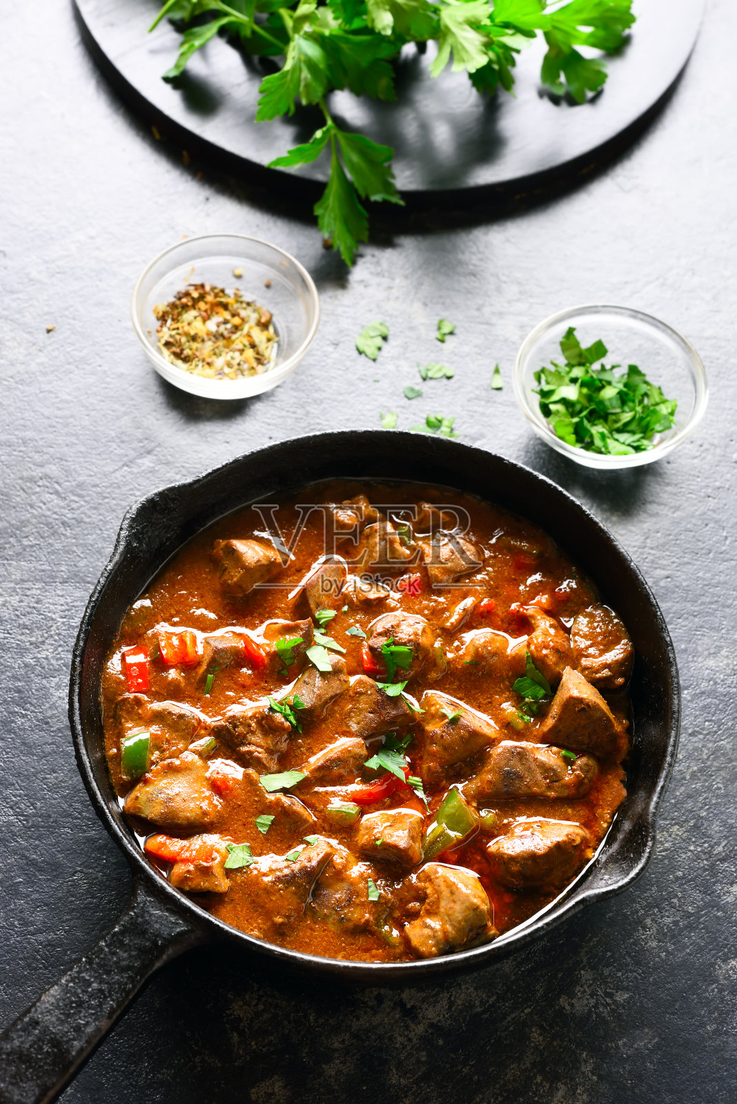 Peri-peri鸡肝照片摄影图片