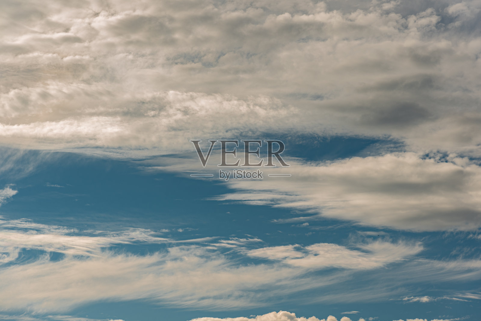 天空中的云照片摄影图片