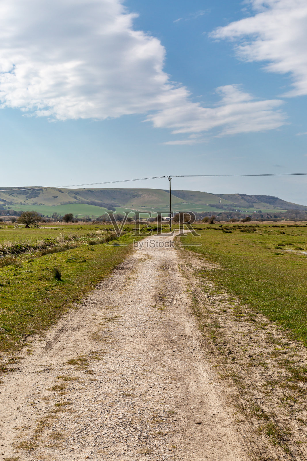 南唐斯的一条土路照片摄影图片