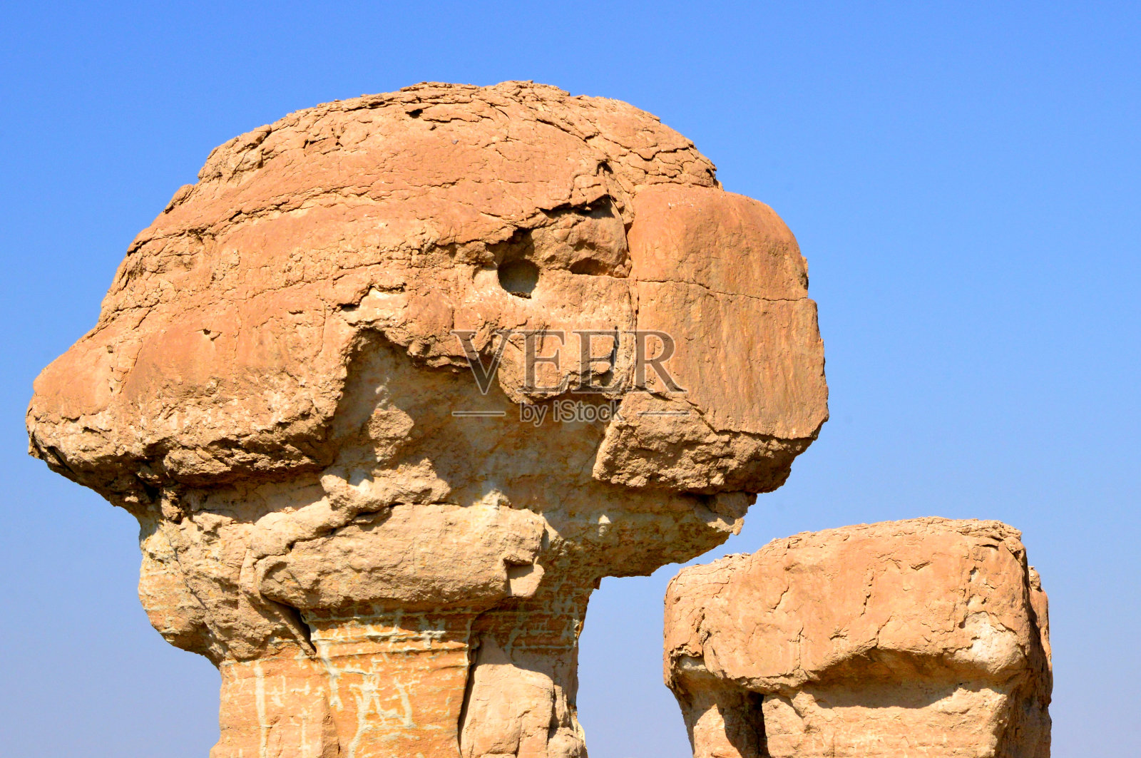 沙特阿拉伯Al-Ahsa绿洲Al-Qarah山Al-Qarah村的石林照片摄影图片