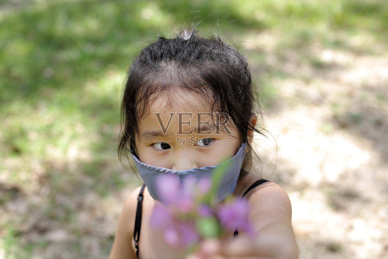 学龄前儿童的女孩照片摄影图片