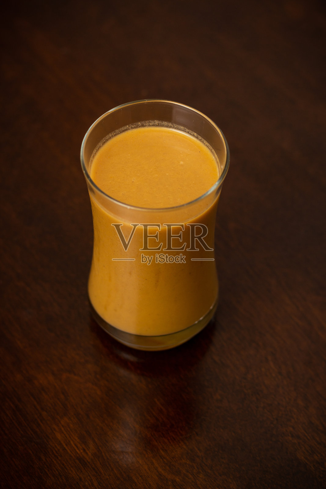 当地玉米啤酒的烹饪照片摄影图片