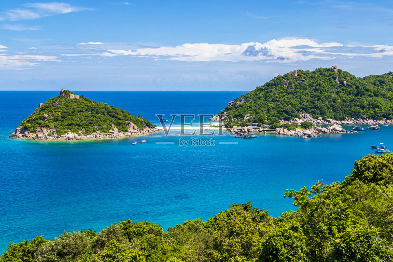 泰国素叻他尼岛涛岛附近的南园海滩。照片摄影图片