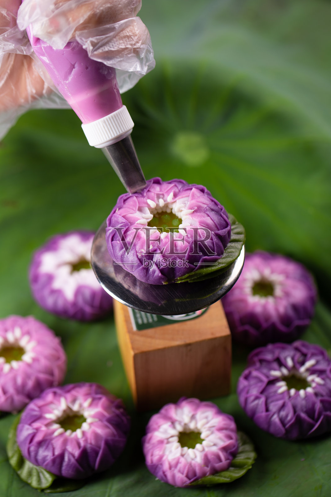 阿鲁甜品泰国传统甜品。照片摄影图片