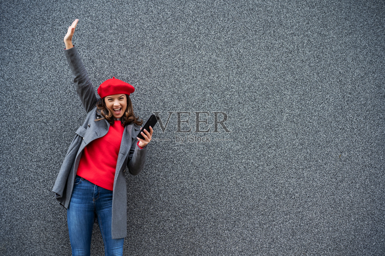 为广告摆姿势的现代女性照片摄影图片