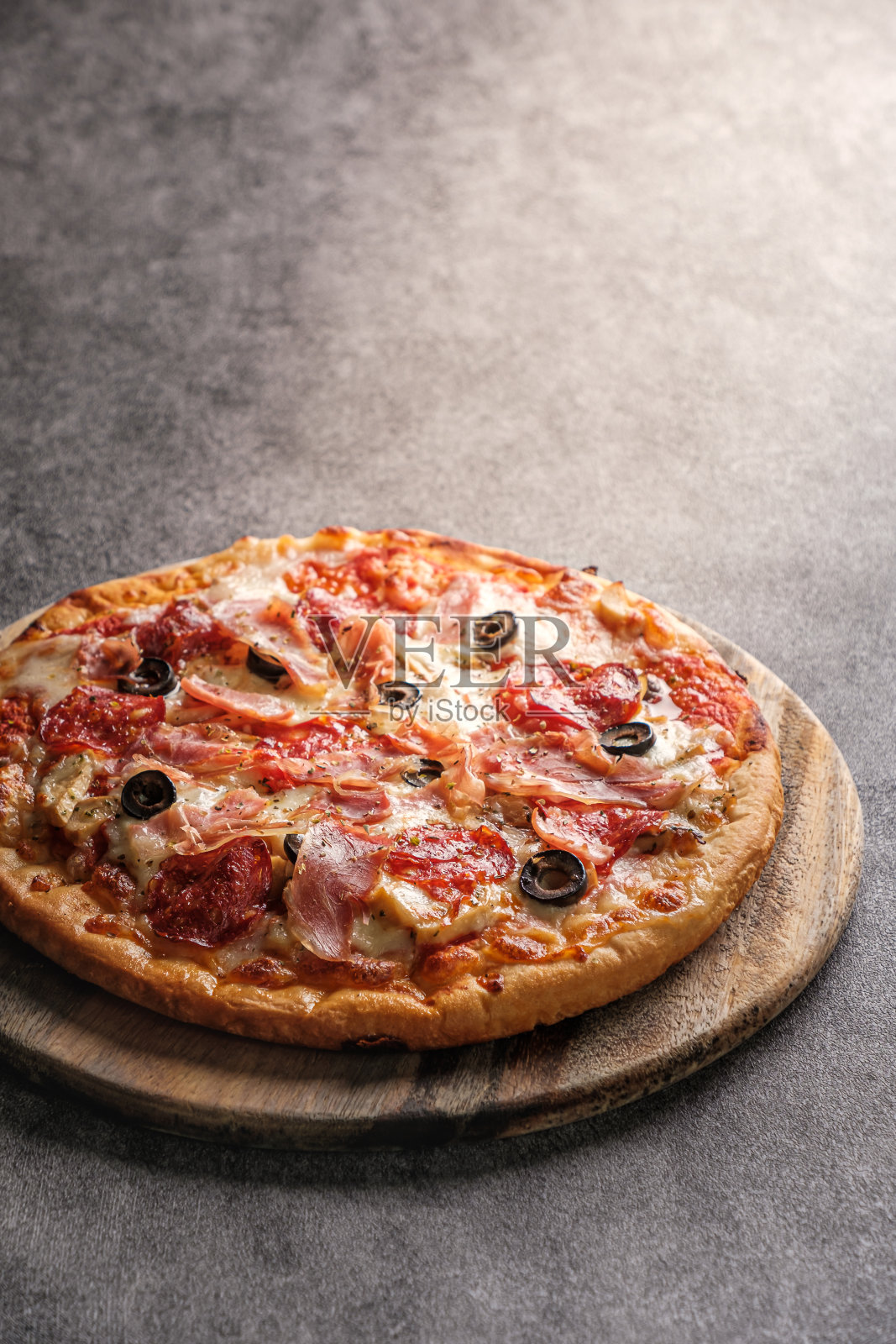 混合披萨与空间为您的文本。照片摄影图片