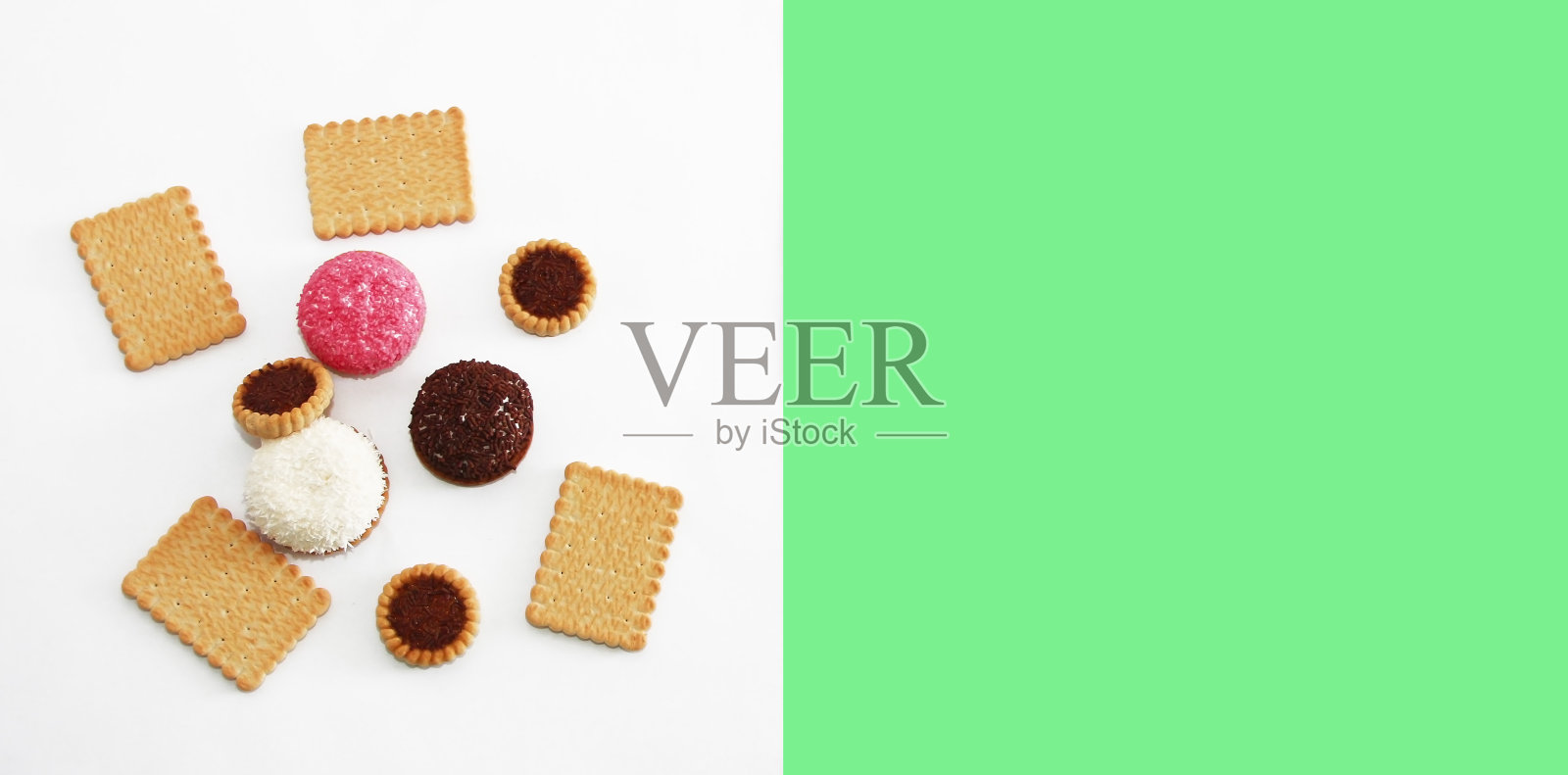 甜甜点棉花糖和果酱圆饼照片摄影图片