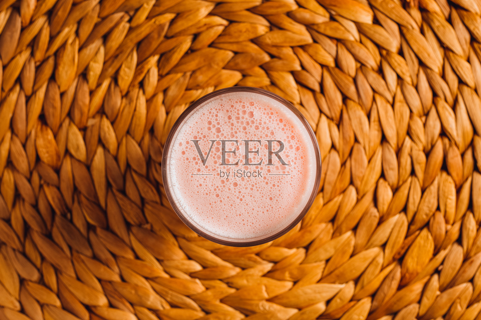 平放草莓奶昔照片摄影图片