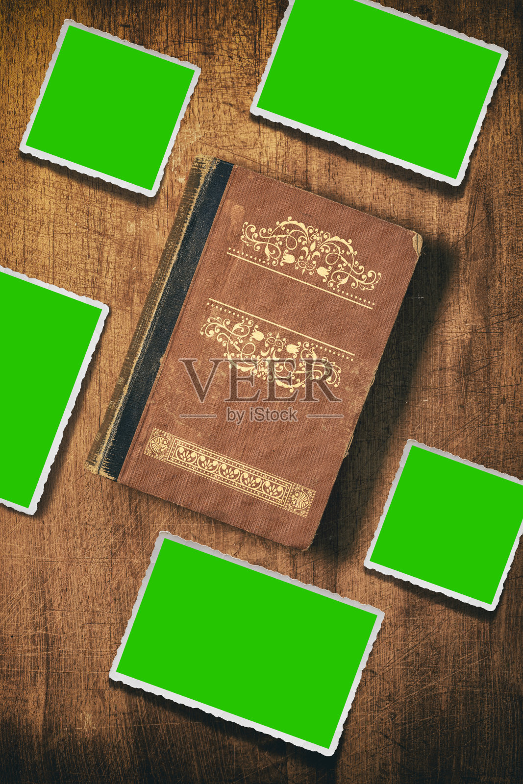 维多利亚风格的古董书封面上印着老照片照片摄影图片