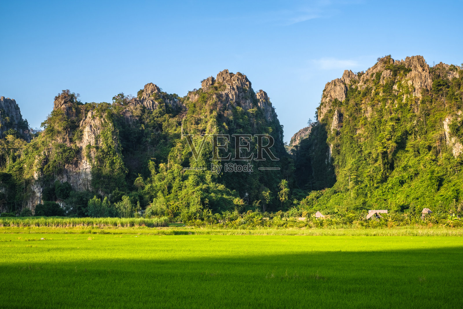 石灰岩山脉照片摄影图片