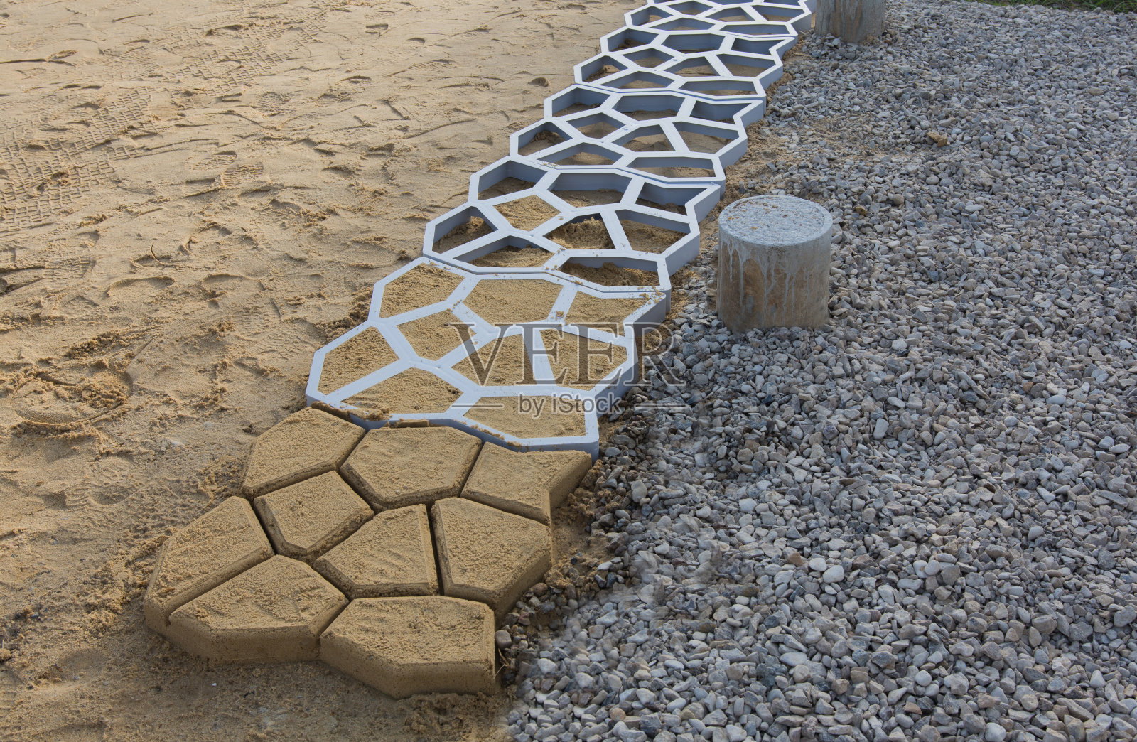 浇筑混凝土路径的塑料模具照片摄影图片