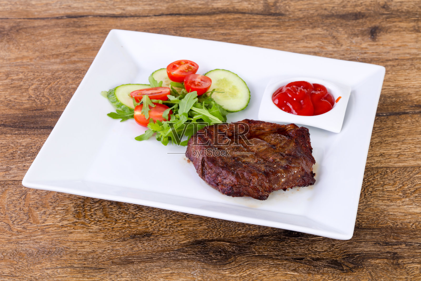 酱汁牛排照片摄影图片