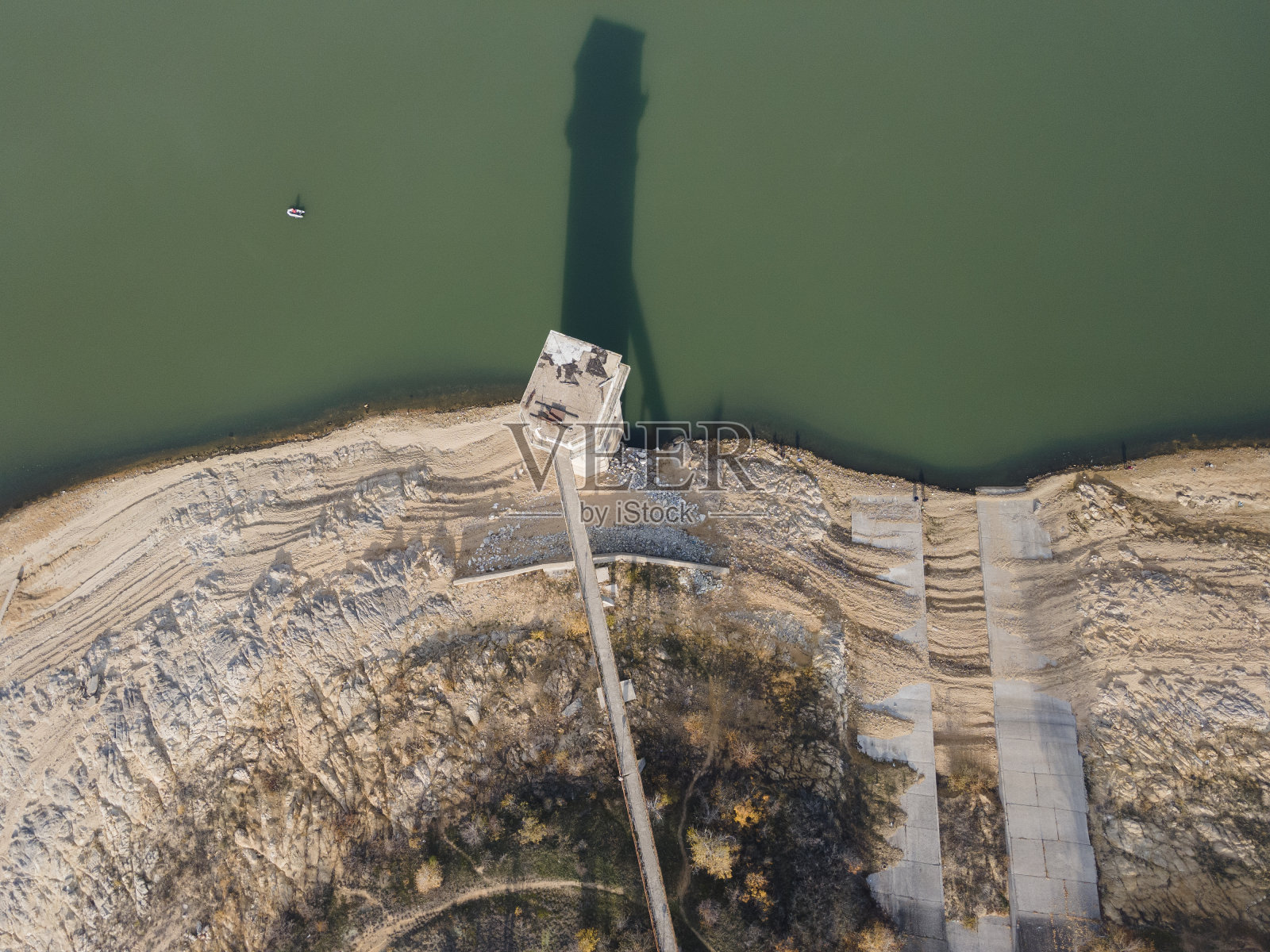 保加利亚Pyasachnik(砂岩)水库鸟瞰图照片摄影图片