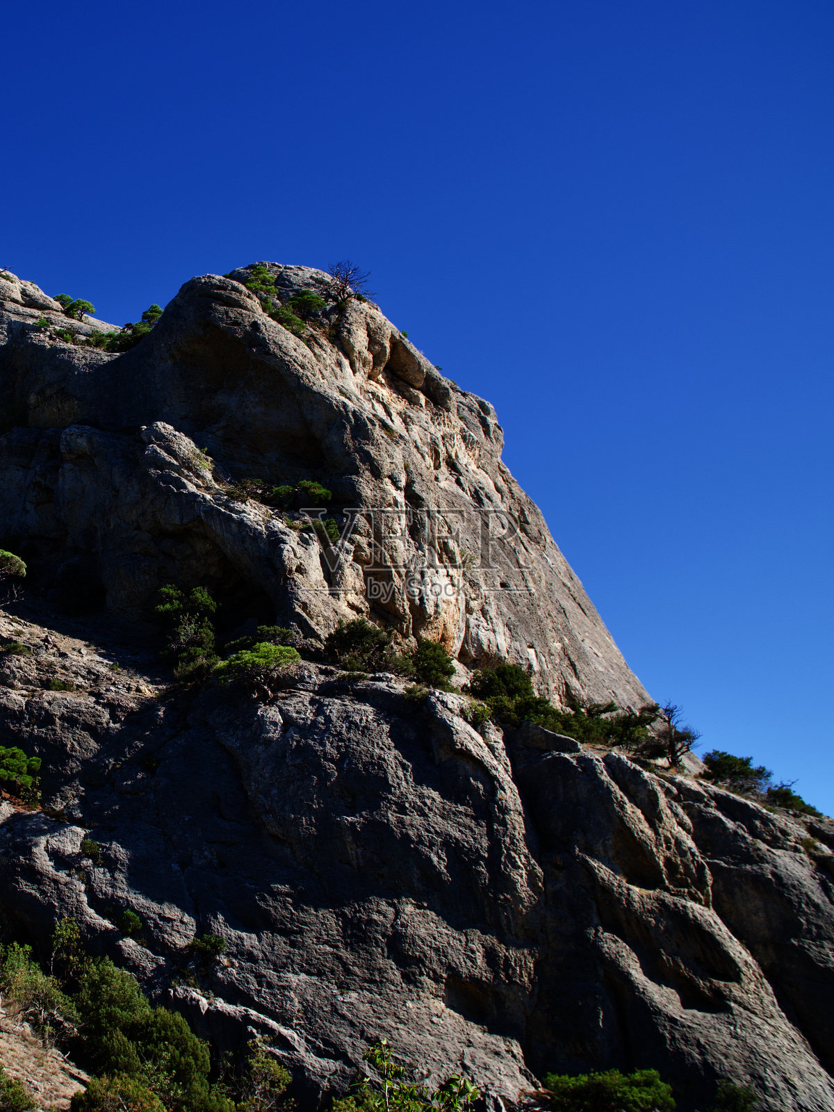 在黑海海岸的山脉和岩石，Novy Svet照片摄影图片