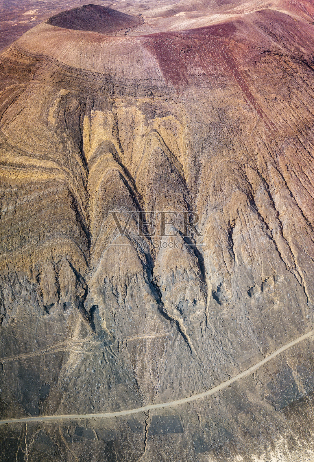 鸟瞰图拉格拉西奥萨，兰萨罗特，加那利群岛奇尼霍群岛。西班牙。La Aguja Grande山。照片摄影图片