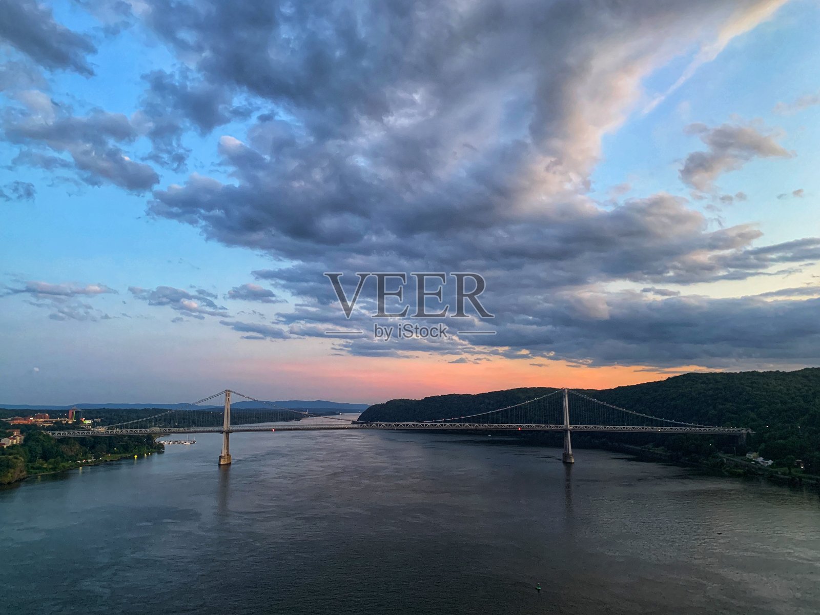 桥在日落时分照片摄影图片