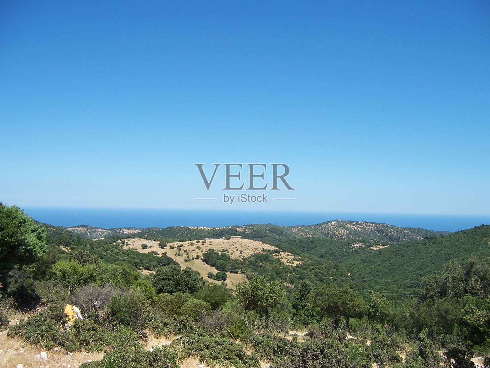 从加尔加诺到大海的景色照片摄影图片