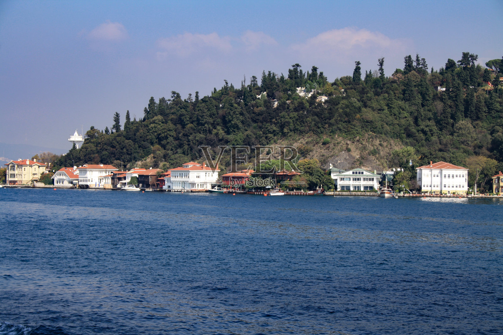 伊斯坦布尔是土耳其的首都，东部旅游城市。照片摄影图片