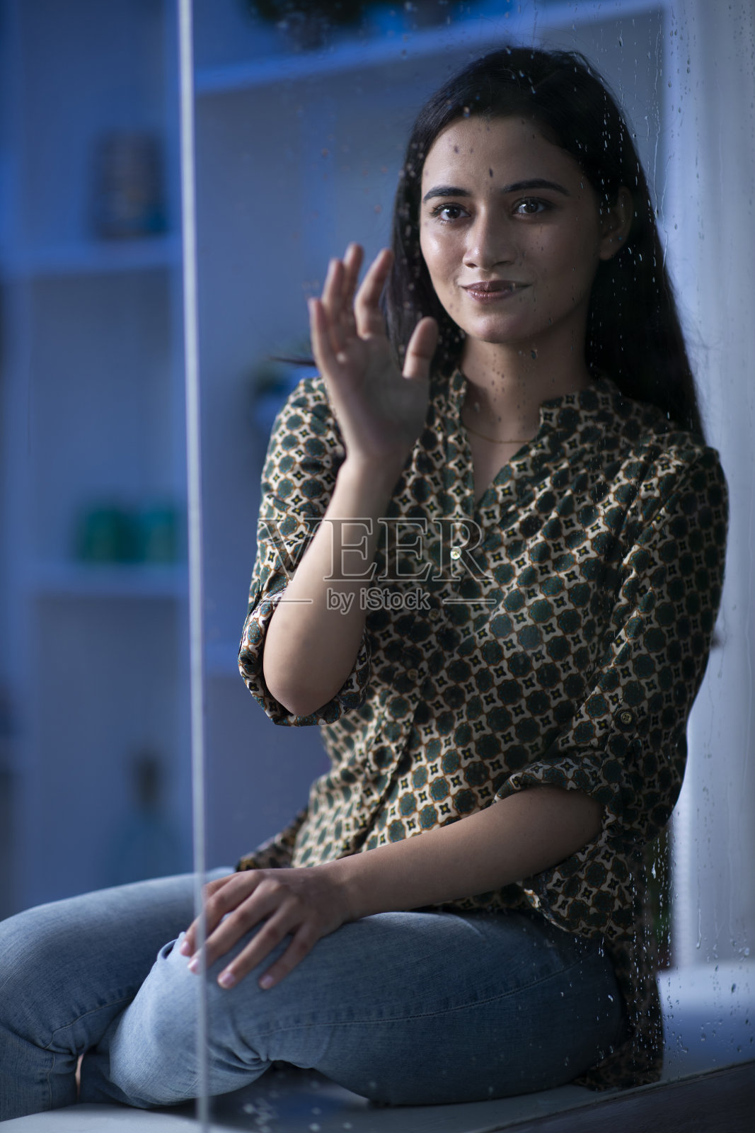 年轻女子-库存照片照片摄影图片