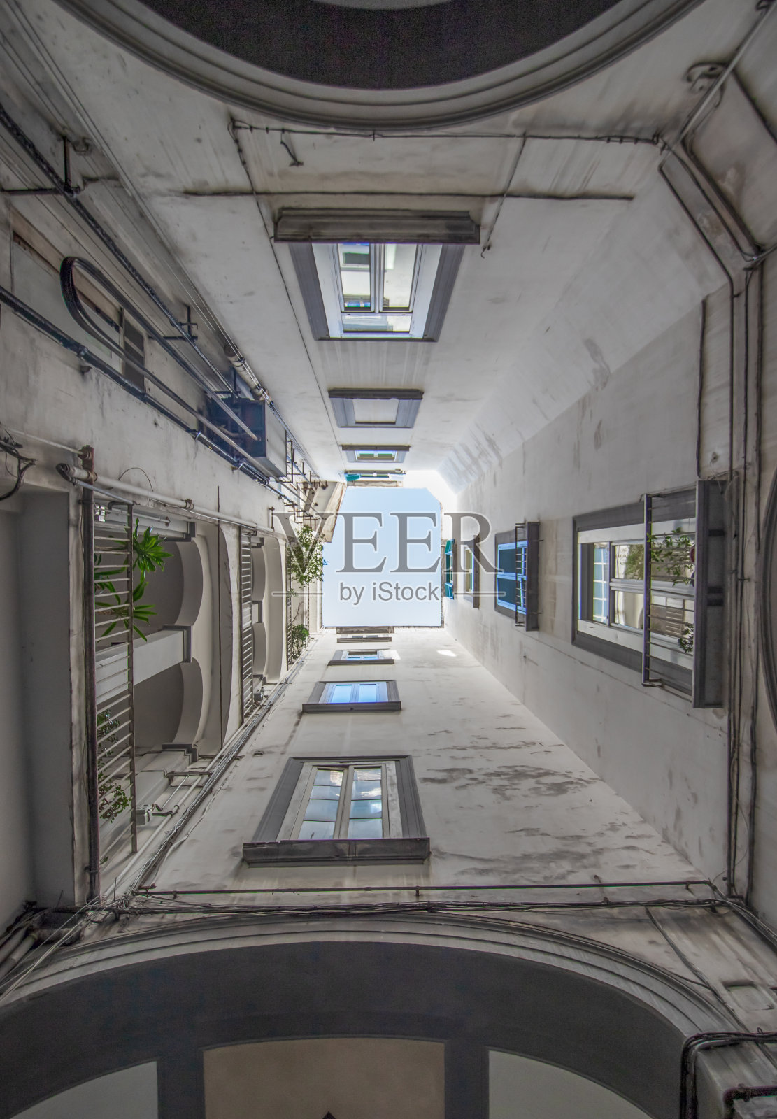 那不勒斯的庭院。意大利照片摄影图片