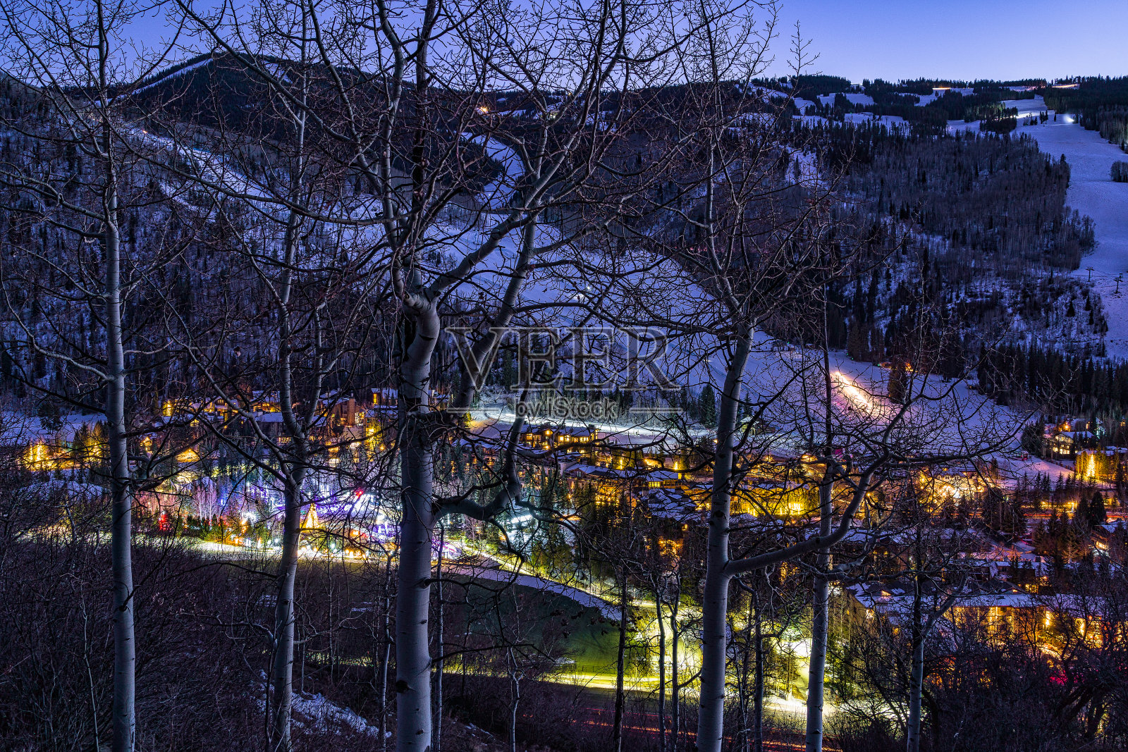 科罗拉多州韦尔冬季夜景照片摄影图片