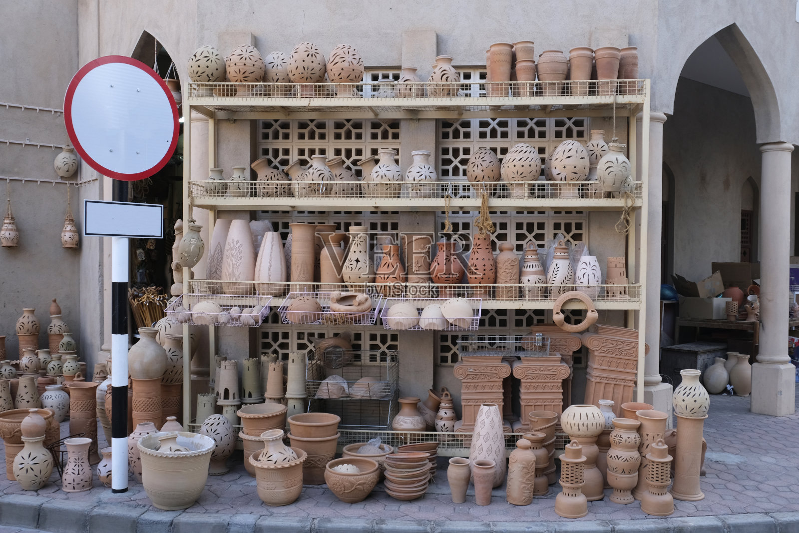 阿曼苏丹国尼兹瓦的传统阿曼露天市场照片摄影图片