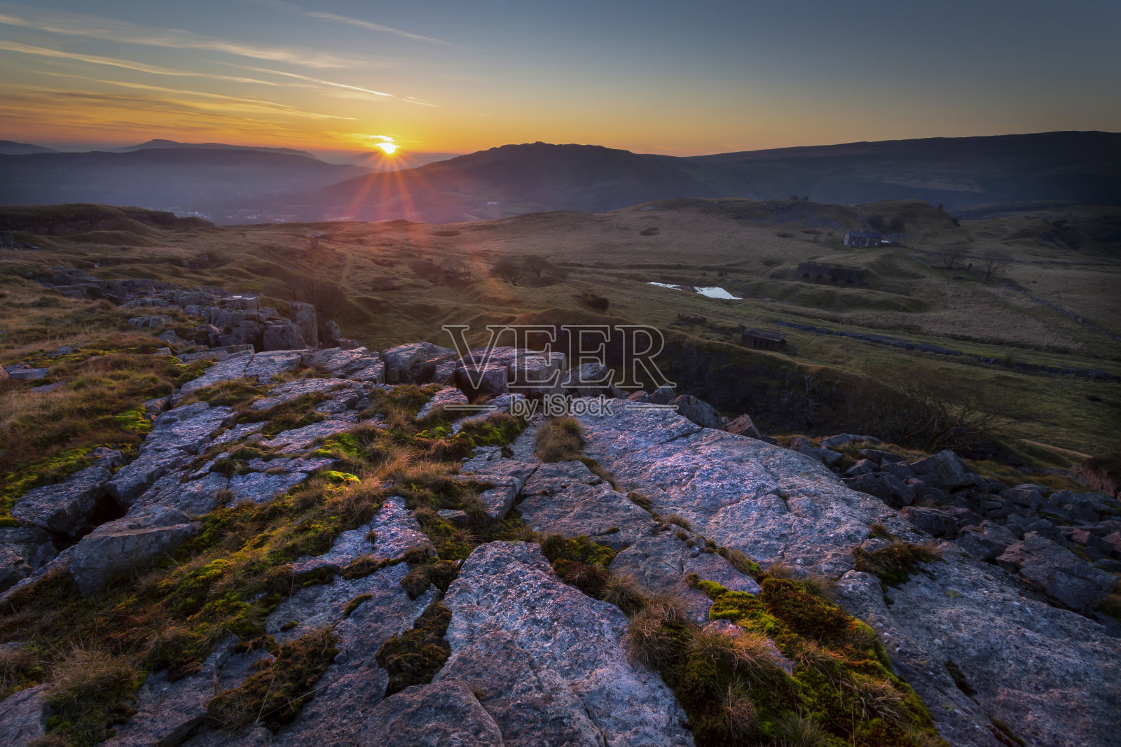 日落在Penwyllt照片摄影图片