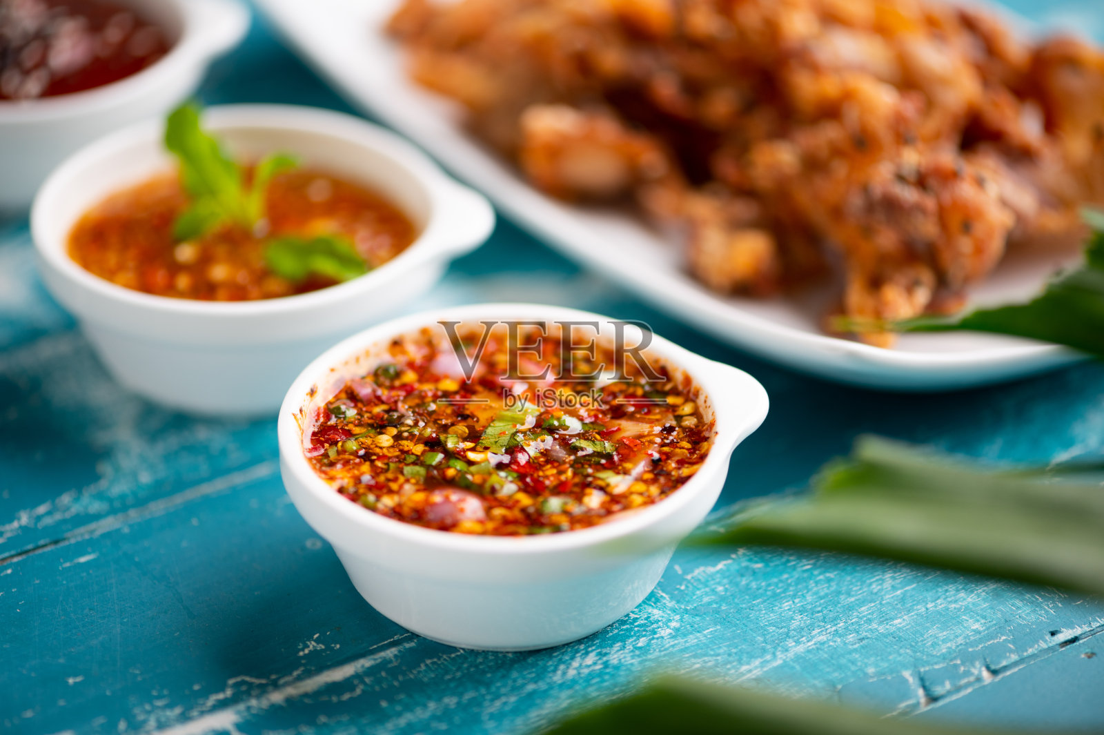 香酥炸五花肉片照片摄影图片