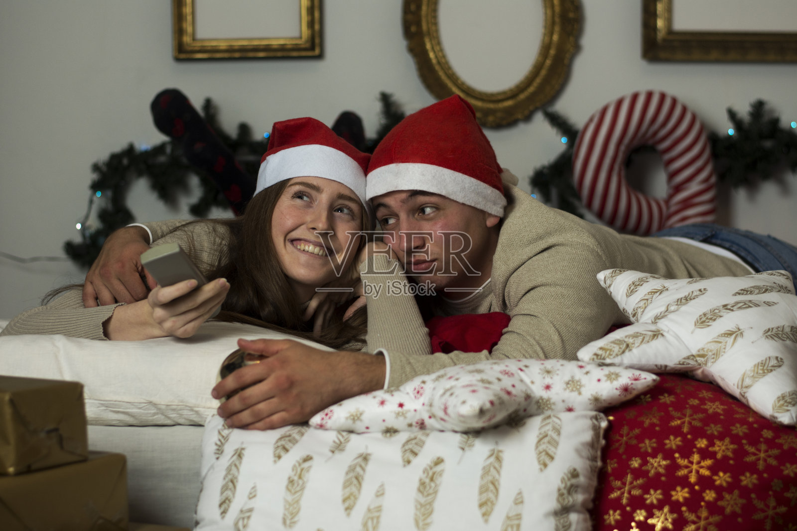 一些看电视照片摄影图片