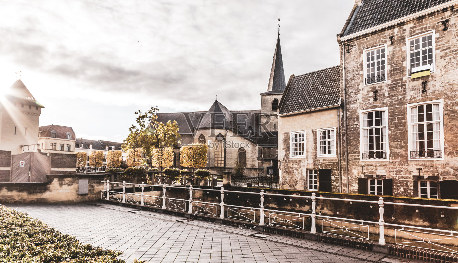 Valkenburg村庄的场景照片摄影图片