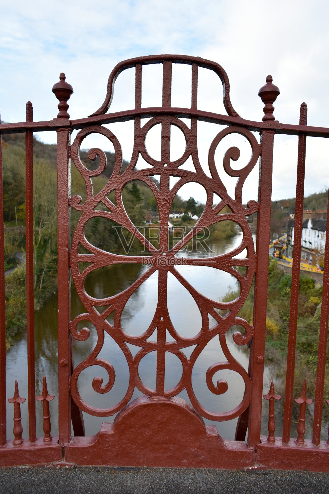 这是冬天什罗普郡铁桥镇的特写。照片摄影图片