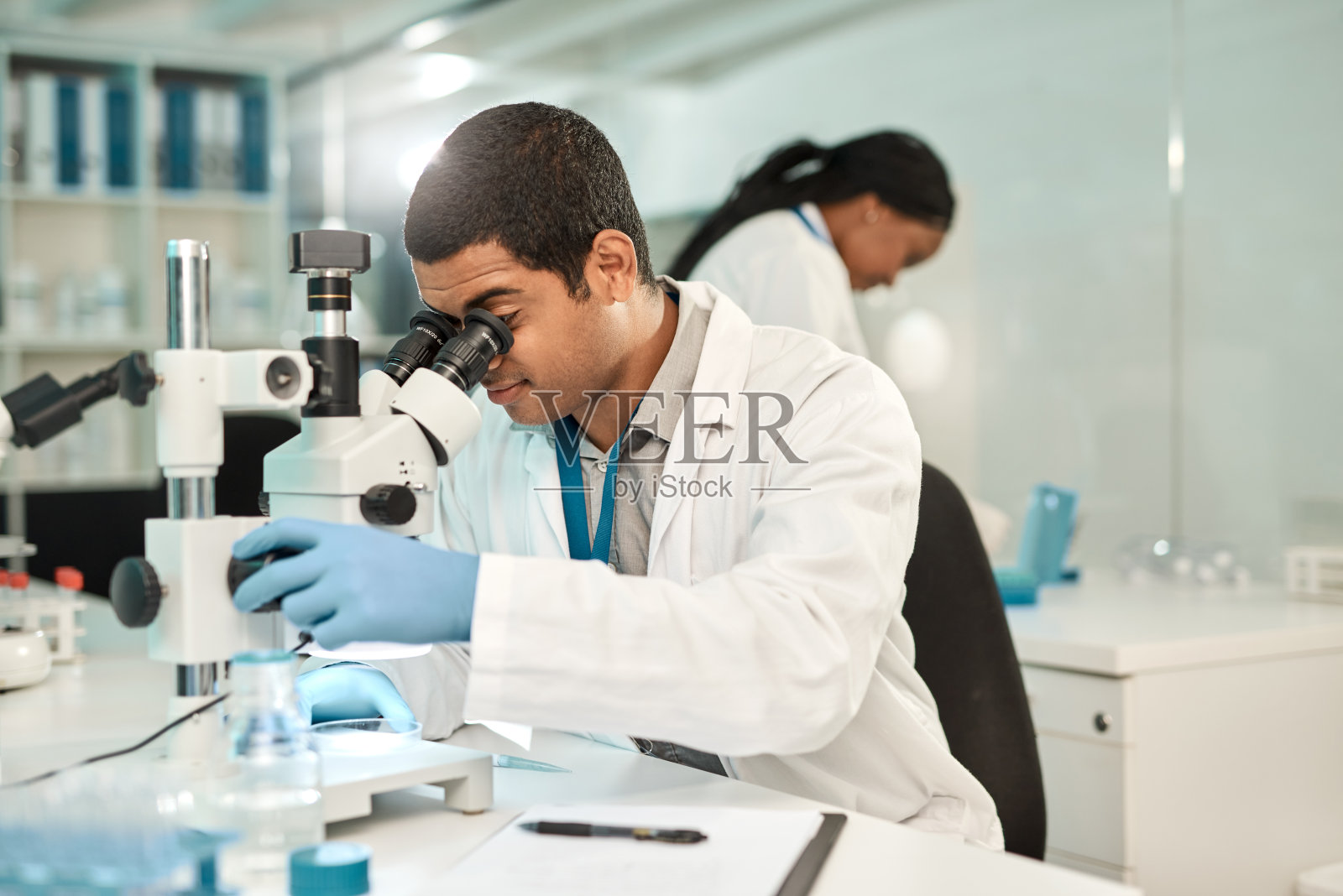 镜头下的情况看起来不一样照片摄影图片