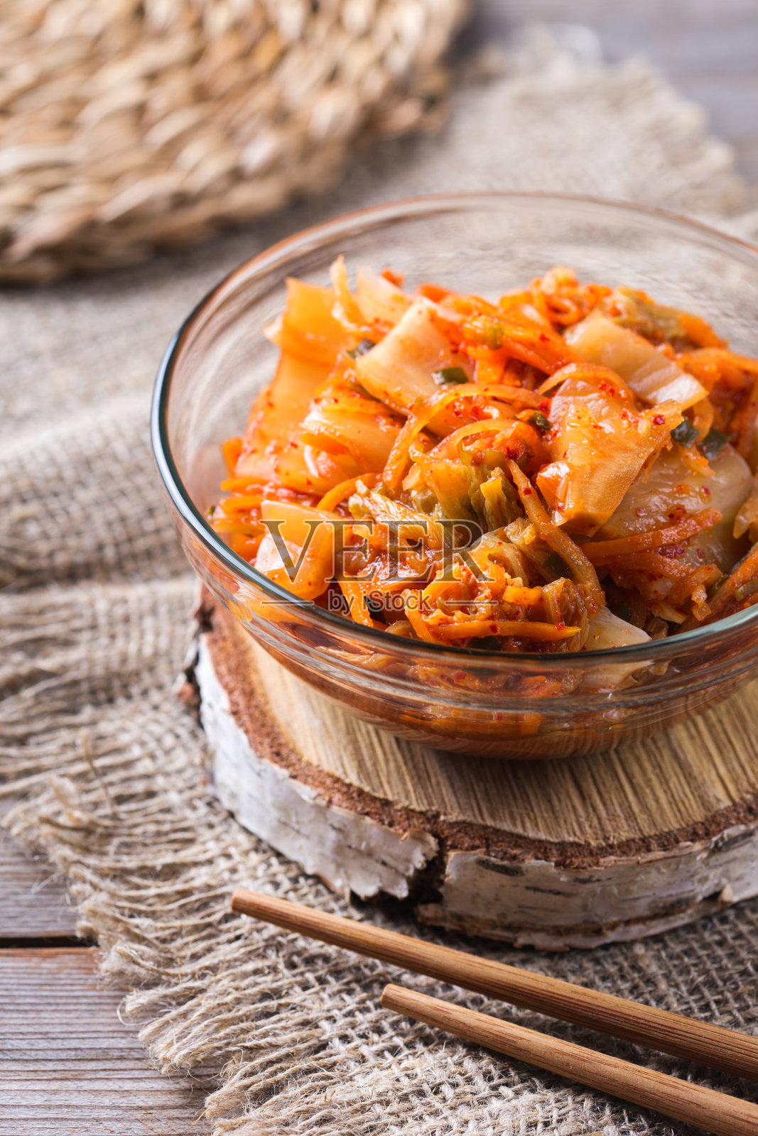 传统的韩国泡菜卷心菜沙拉照片摄影图片