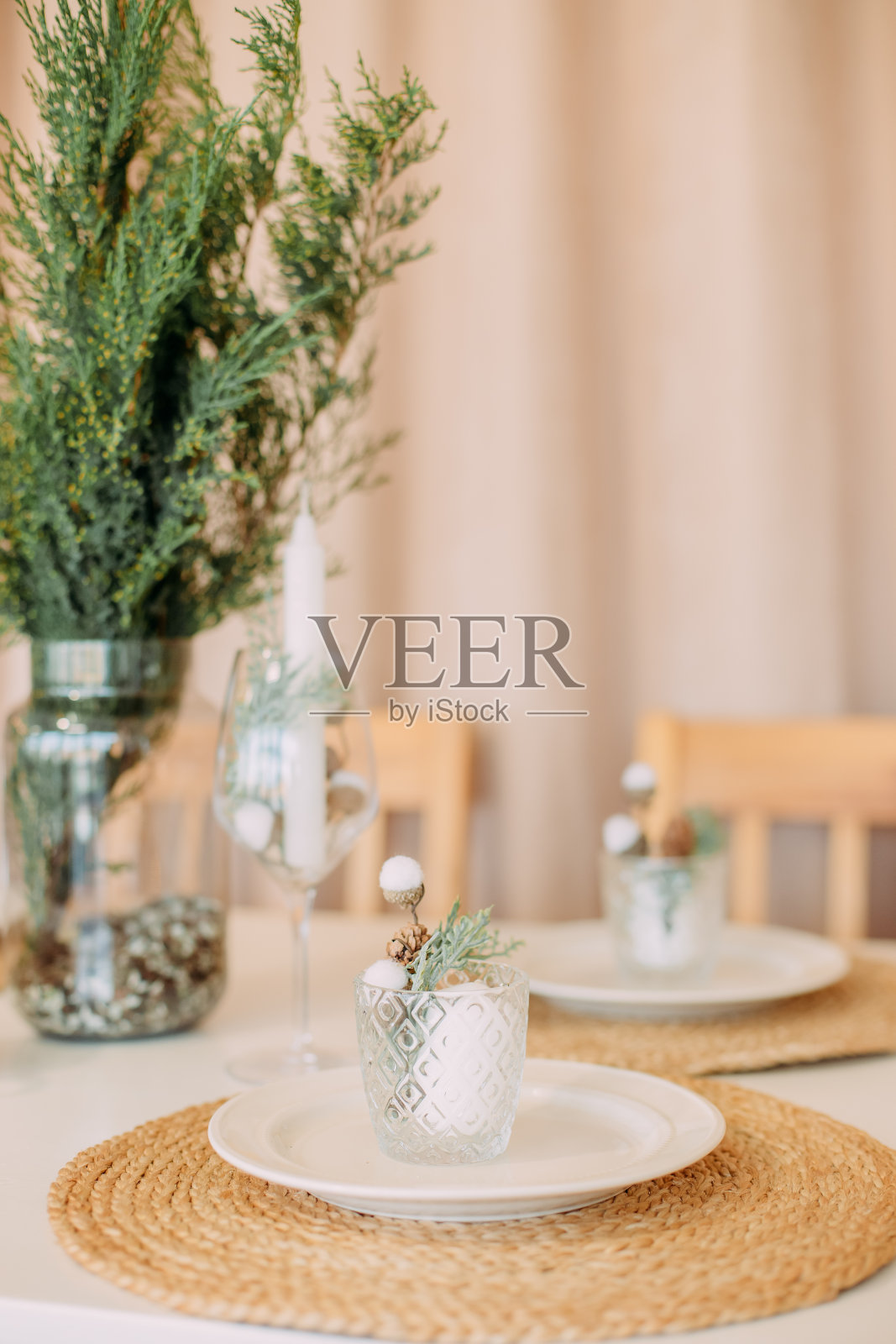 圣诞节日餐桌屋装饰室内优雅照片摄影图片