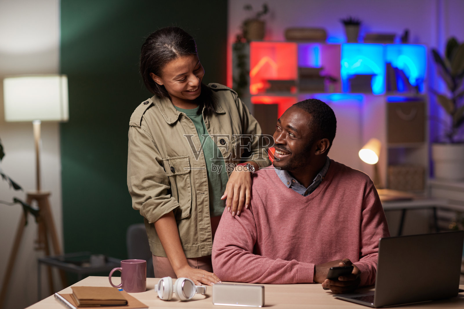 团队合作的业务同事照片摄影图片