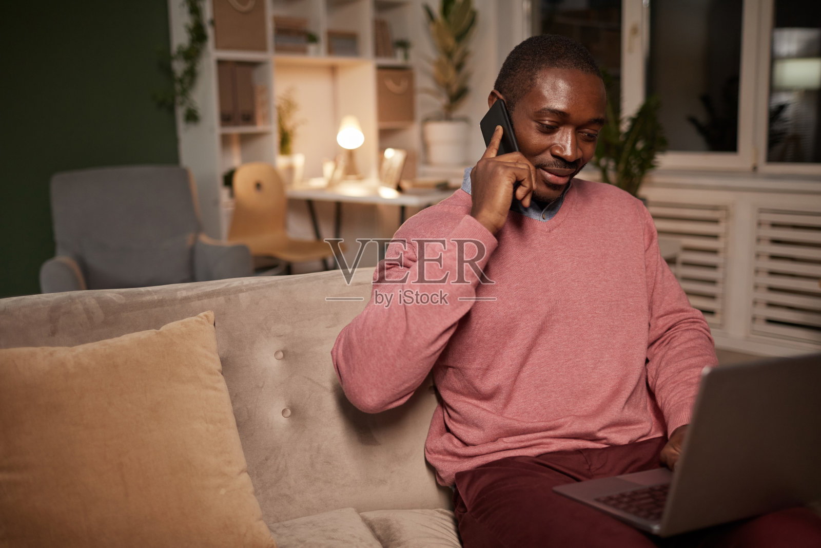 商人在线工作照片摄影图片