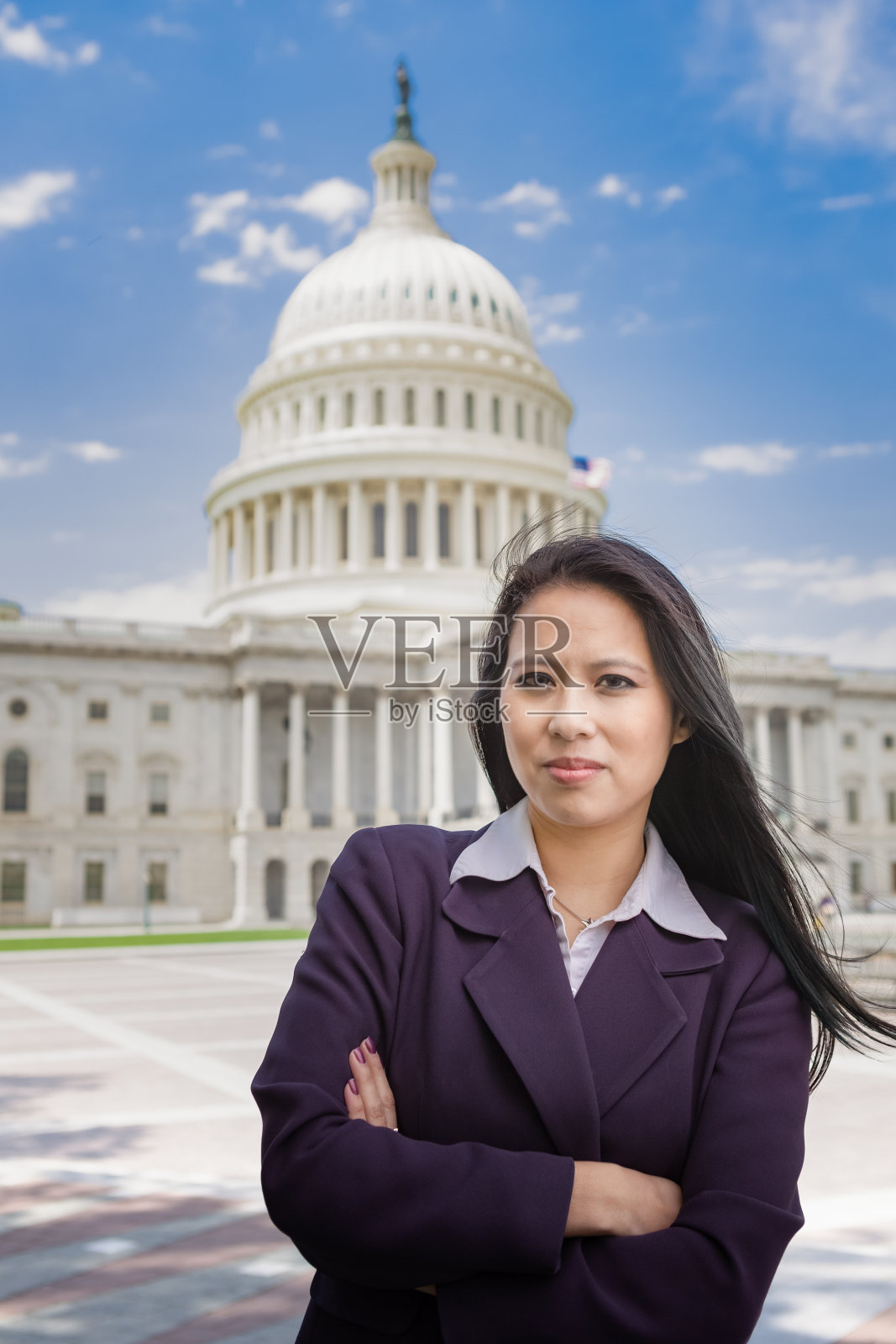 亚洲女商人在华盛顿特区的美国国会大厦照片摄影图片