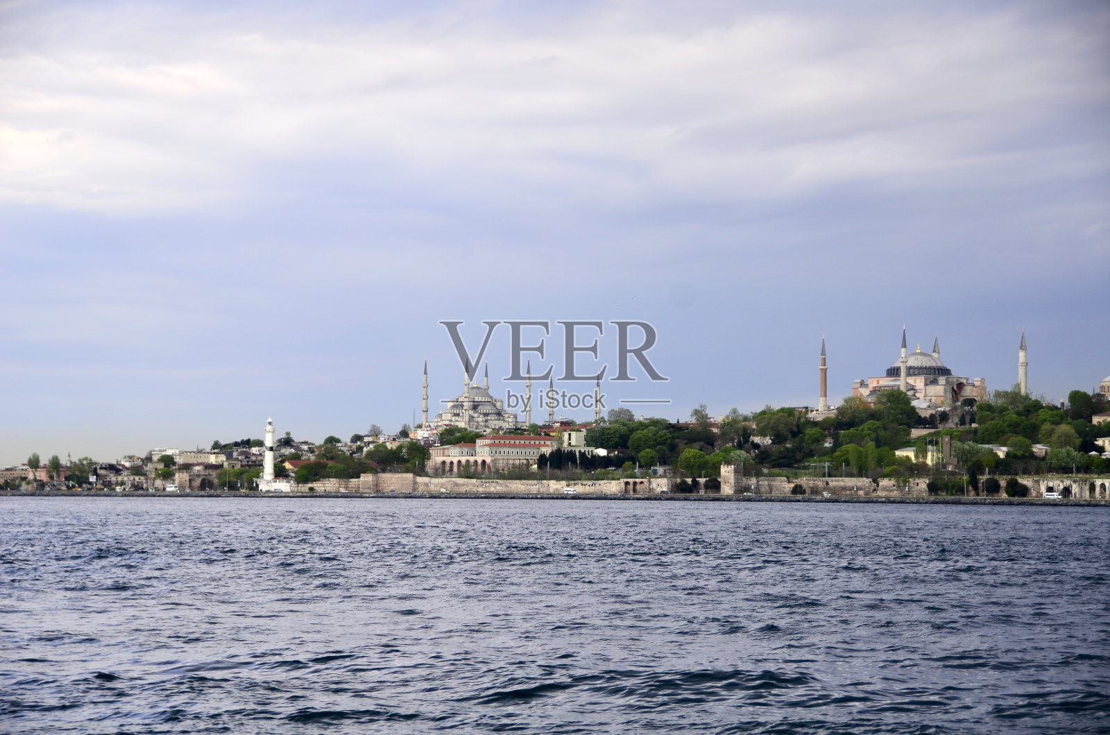 蓝色清真寺和圣索菲亚大教堂照片摄影图片