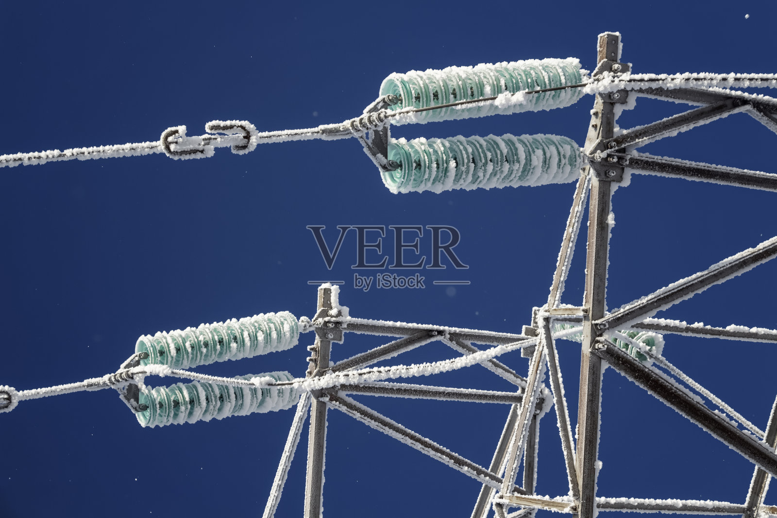 覆冰高压电线照片摄影图片