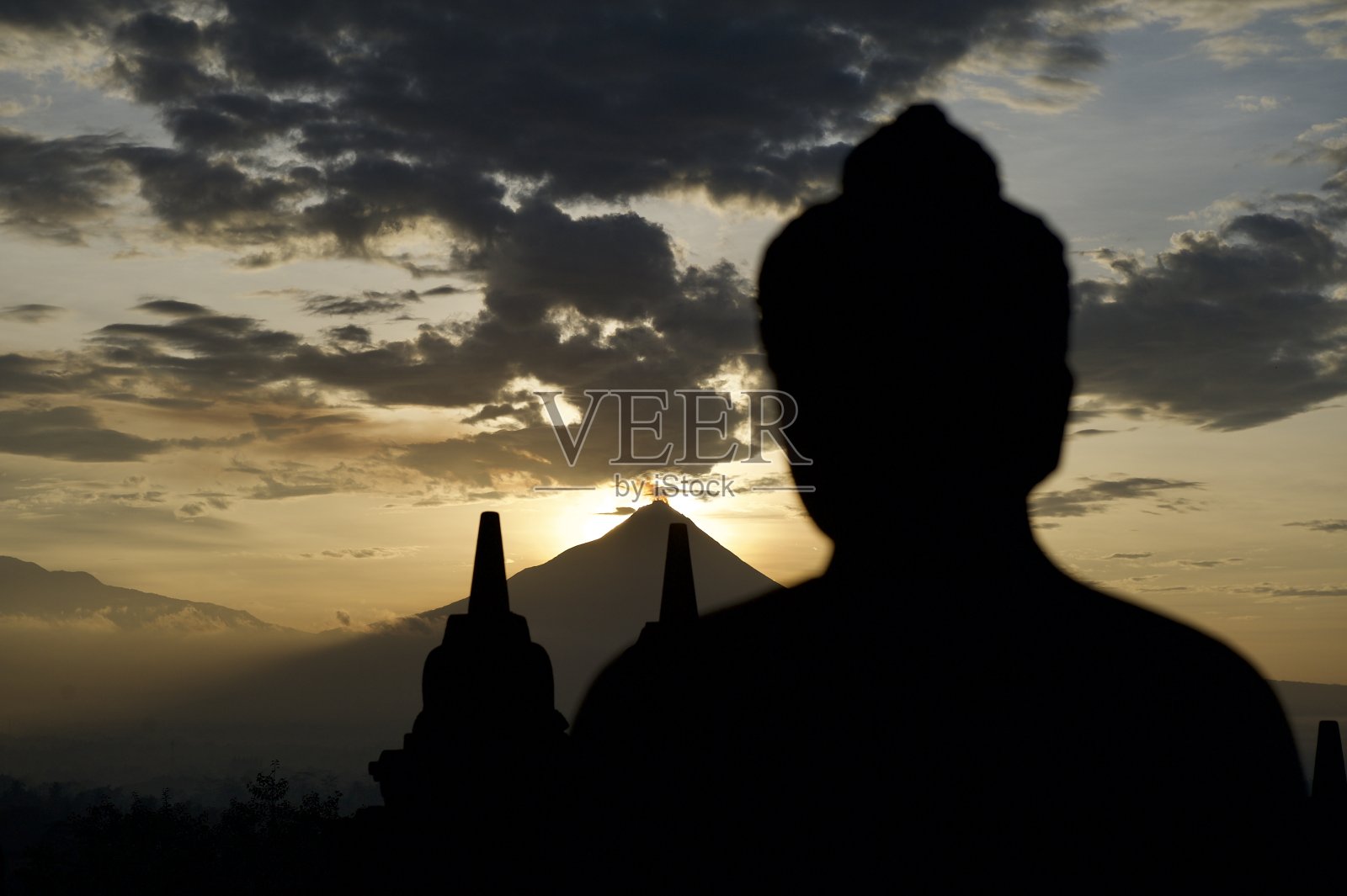 婆罗浮屠寺-日出照片摄影图片