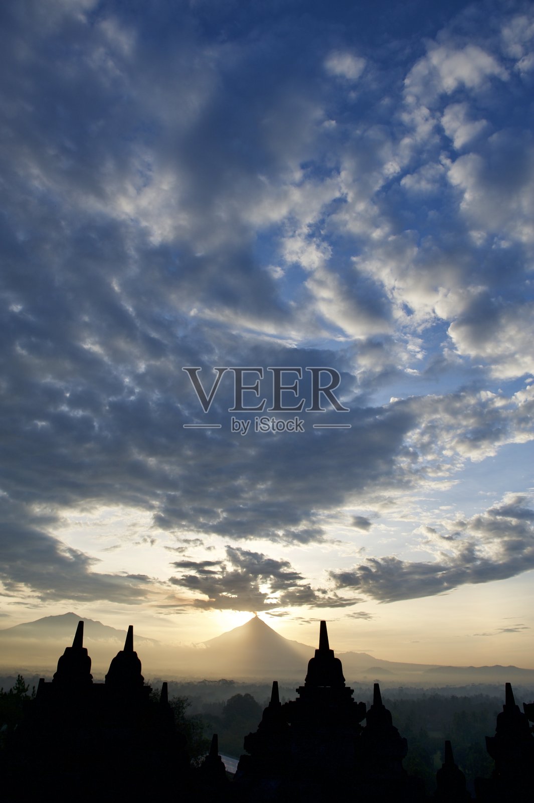 婆罗浮屠寺-日出照片摄影图片