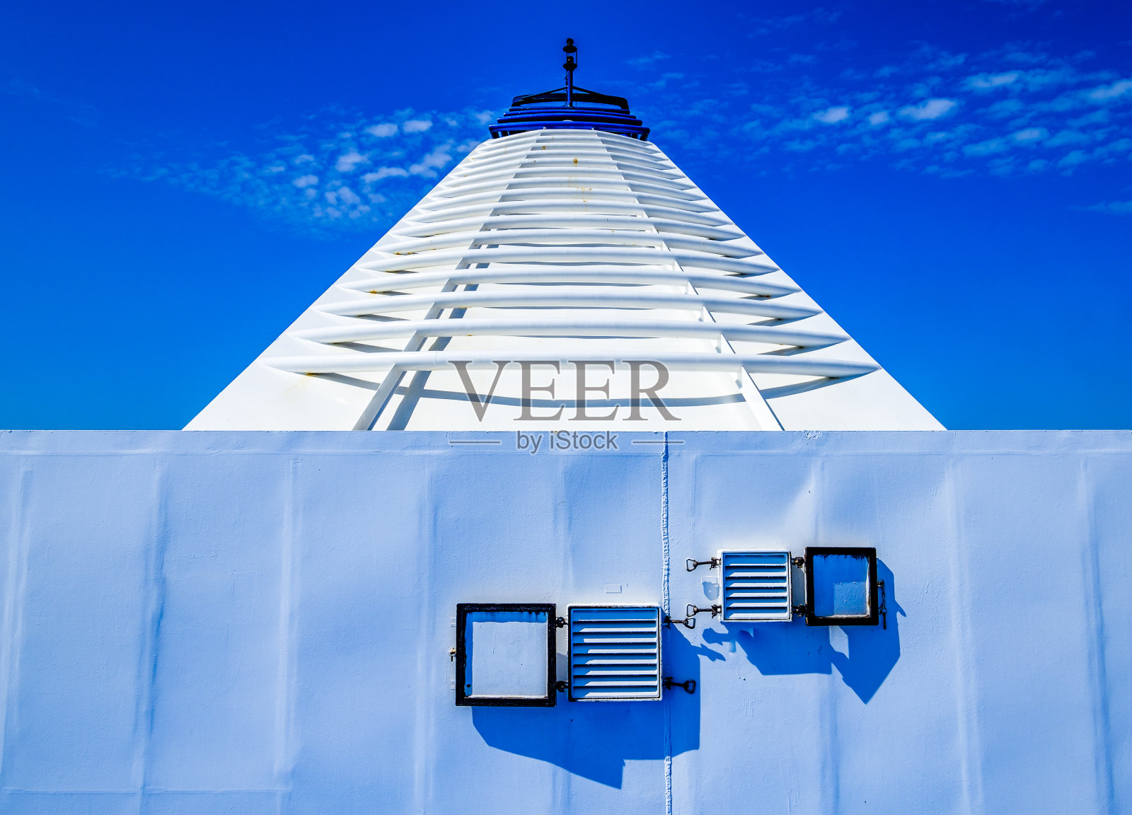 现代客轮的一部分照片摄影图片