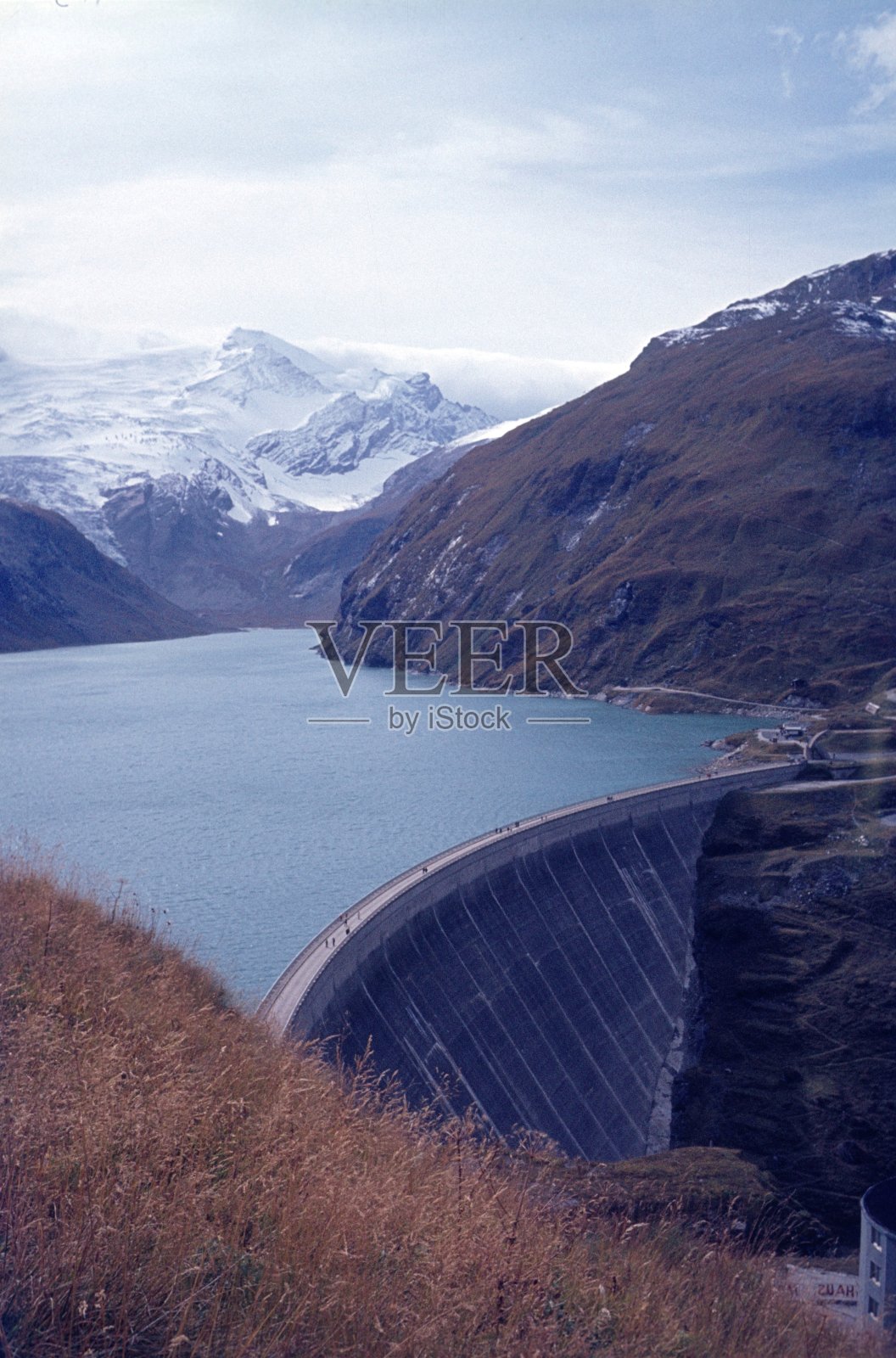 带水库的陶恩发电厂照片摄影图片