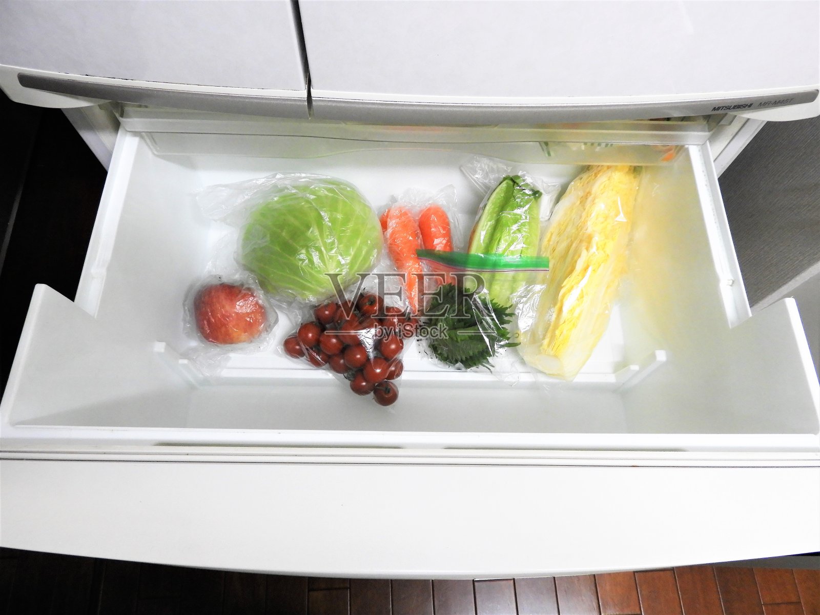 容器中蔬菜的高角度视图照片摄影图片