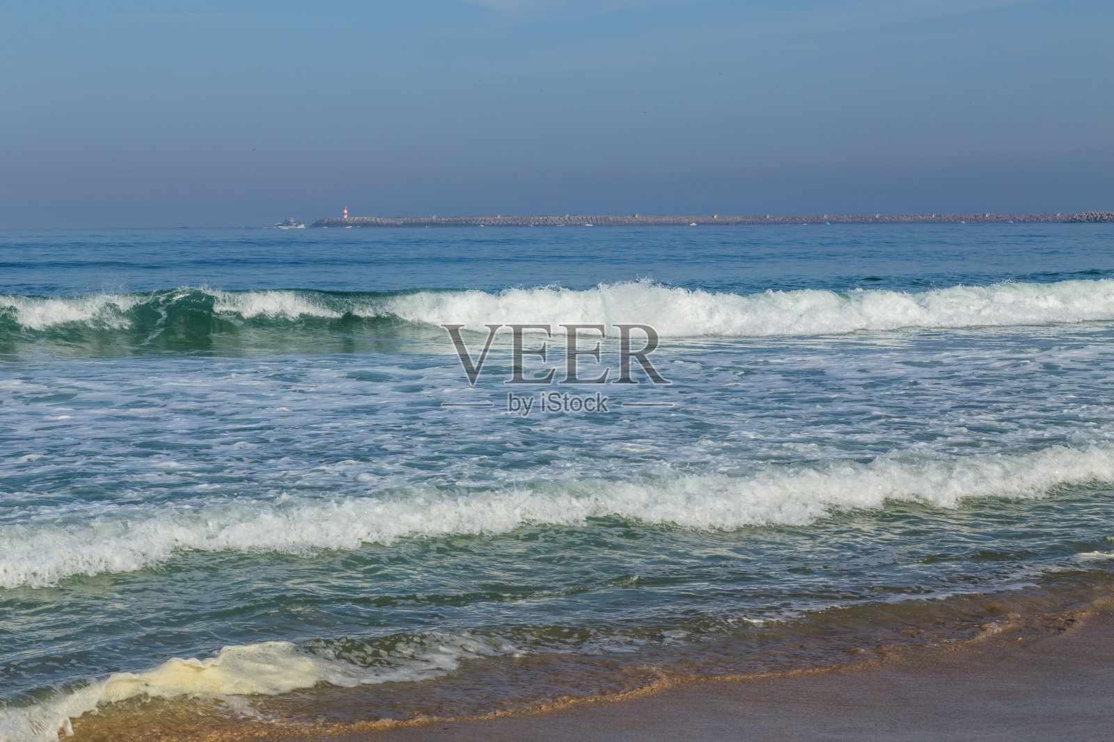 灯塔附近的巴拉海滩照片摄影图片